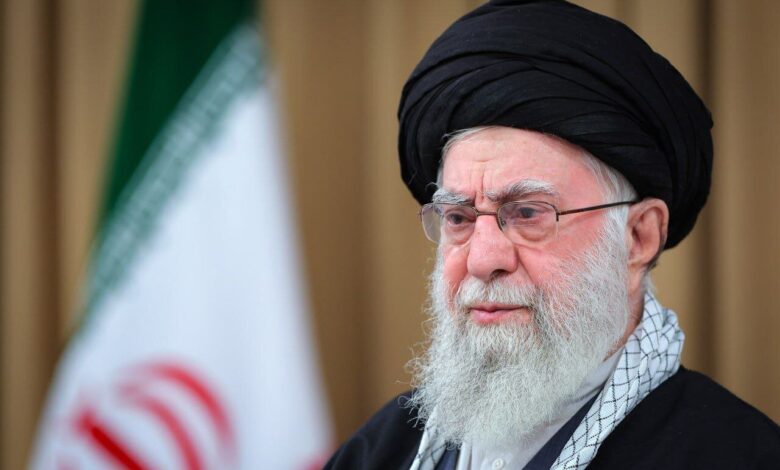 رهبر انقلاب