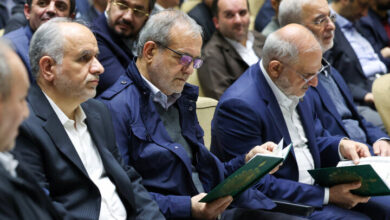 حضور پزشکیان در مراسم ختم خانواده سقاب اصفهانی