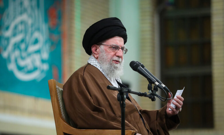 رهبر انقلاب