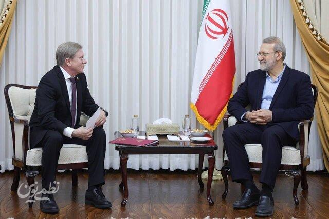 لاریجانی و ساویف