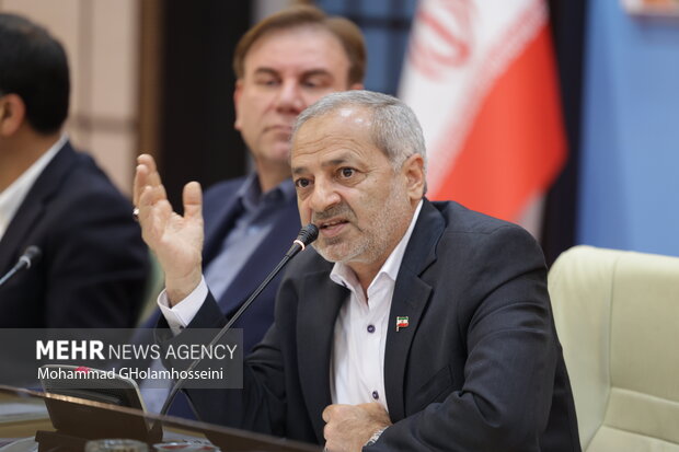 امتحانات استاندارد و با آرامش کامل برای دانشآموزان برگزار شود