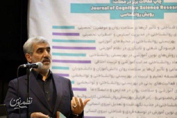 قاسمی: هنر و ورزش دو بال اصلی ارتقای کیفیت آموزش دانشآموزان است