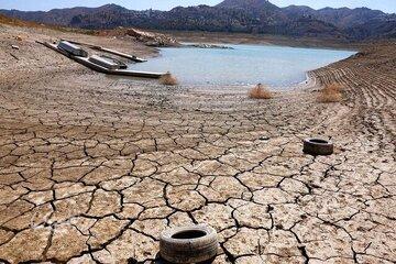 ۲۰۰ سال زمان برای احیای سفرههای زیرزمینی لازم است/ ایران در آستانه بحران مطلق آب