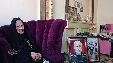 ناگفته های مادر سرلشکر رشید از فرزندش/ از همه بچههام بیشتر دوستش داشتم/ اگر میدانستم شهید میشود، بیشتر بغلش میکردم، بیشتر میبوسیدمش...