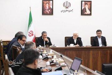 عارف: با توسعه تجارت انرژی، ایران به مرکز مبادلات منطقهای تبدیل خواهد شد