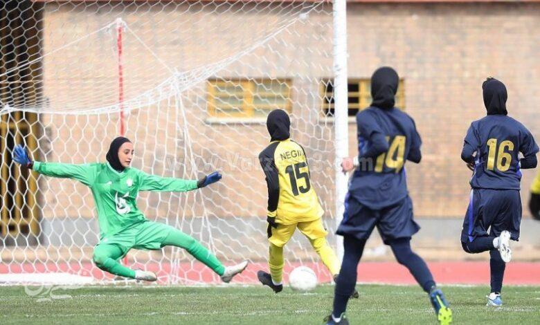 فوتبال بانوان