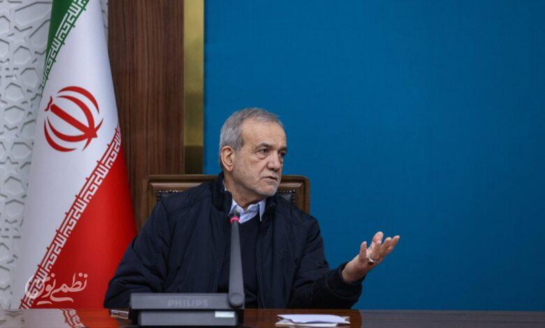 مجمع تشخيص -پزشكيان