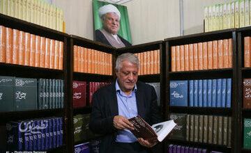 محسن هاشمی: اعضای خانواده در باره نحوه و دلیل فوت پدرمان دیدگاههای متفاوت دارند/ هنووز موضوع برای ما روشن نیست