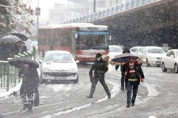 گزارش پلیس از قفل شدن خیابانهای تهران