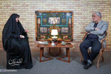 به پدر گفتم کاش شما مغازه دار بودید، ولی حاج قاسم سلیمانی نبودید تا زندگی راحت تری داشتم/ روزی که ازدواج کردم حاج قاسم من را بوسید و گفت بابا حلالم کن