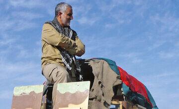 آخرین دیدار رضا امیرخانی با حاج قاسم در یک مراسم عروسی و گلایه ای که امیرخانی نگفت!