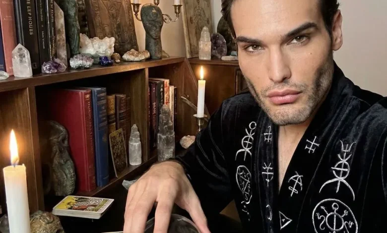 نوستراداموس زنده