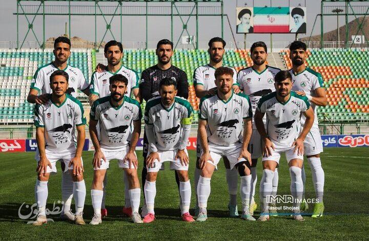 حضور شهردار و عضو شورای شهر اصفهان در اردوی تیم فوتبال ذوب‌آهن