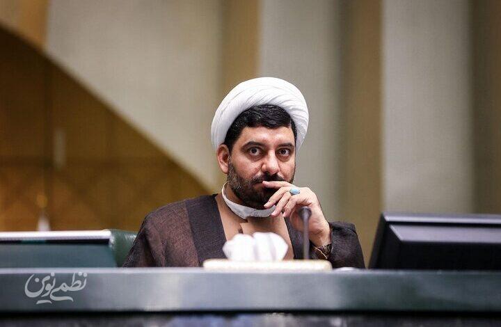 احد آزادی خواه