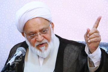 پیش بینی عضو خبرگان از وقوع جنگ احتمالی میان ایران و آمریکا/ ترامپ غلط زیادی کرده/ بزدلی و ترس آمریکاییها مشهود است/جوانان به صدا و سیما اعتماد کنند