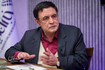 ناصر ایمانی: نسل جوان در واقع هیچ ارتباط منطقی و مفهومی با حاکمیت ندارد