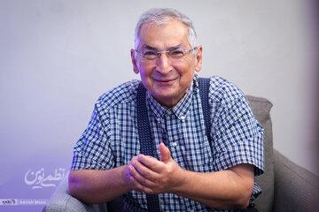 زیباکلام: آقای پهلوی کوچکترین اعتقادی به دموکراسی ندارد/ الان چه کسی مسئول زندگی این ۳هزار نفریست که جان خود را از دست دادهاند؟