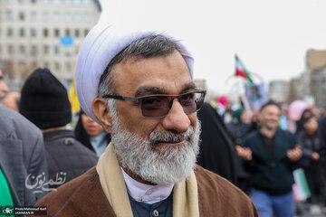 دبیر شورای عالی انقلاب فرهنگی: دشمن علیه کشور حرکتی کند، خودش برای آتشبس به التماس میافتد/ اول انقلاب پزشک از بنگلادش و پاکستان میآوردیم