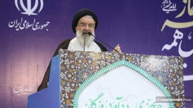 نماز جمعه تهران به امامت سید احمد خاتمی اقامه شد
