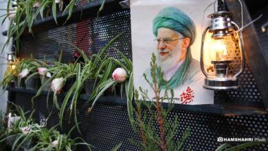 تجمع کارگران روبروی بیت رهبر شهید