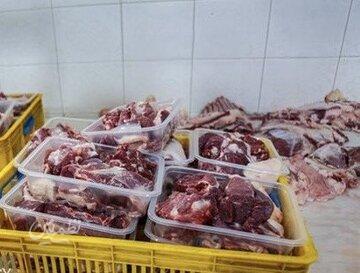 کشف ۳۳۰ کیلوگرم گوشت غیرمجاز در آبادان