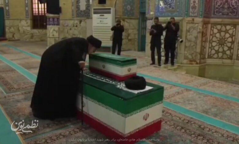 بوسه حجت الاسلام هادی خامنه ای