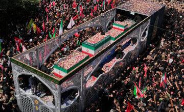 آخرین خبر از محل تدفین رهبر شهید؛ آستان قدس: تصمیم نهایی با خانواده است