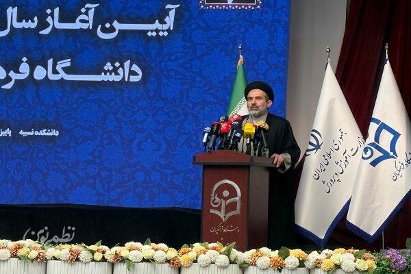 طباطبایی: معلم باید تربیت نسل آینده را بیاموزد